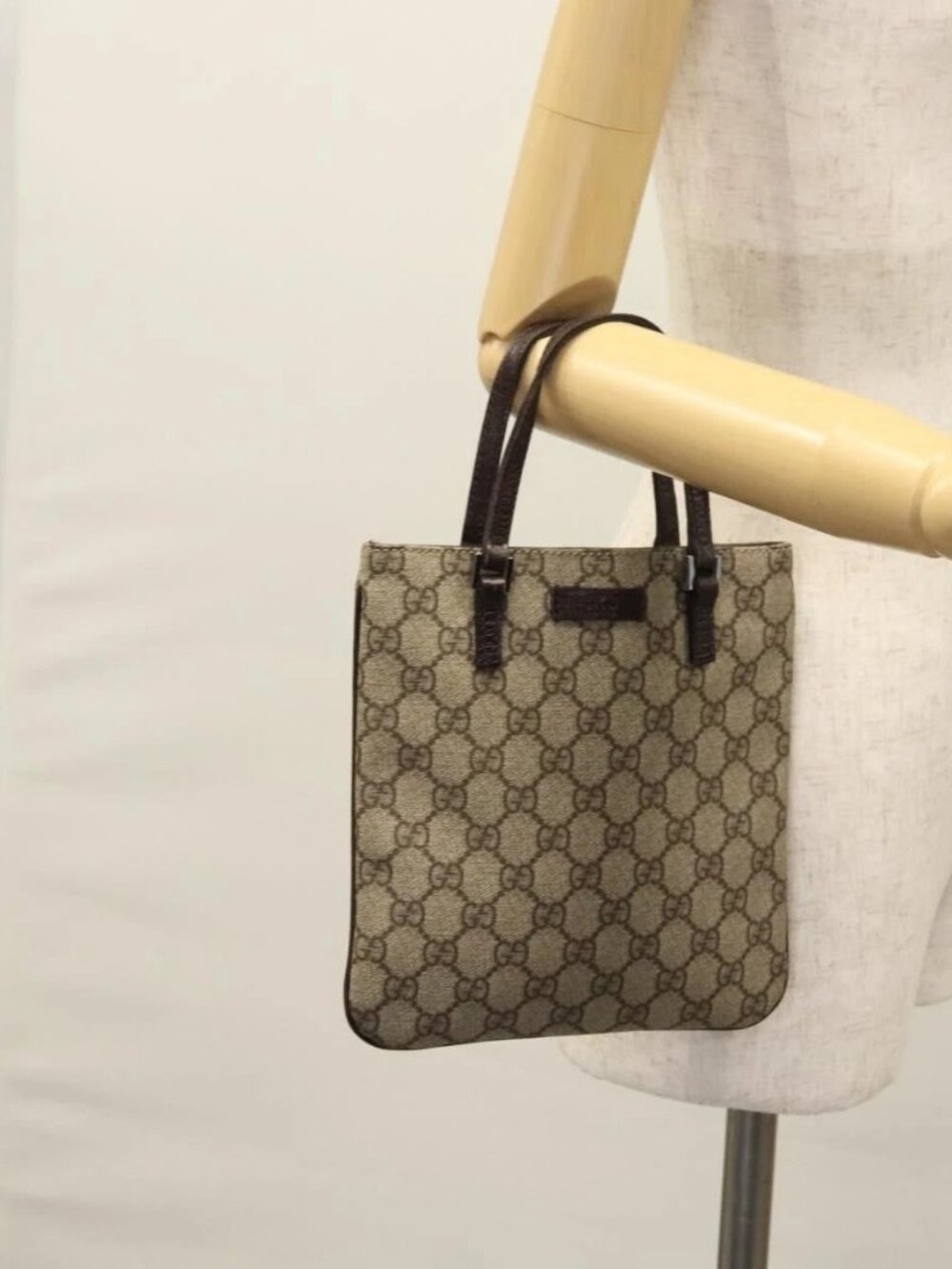 GUCCI GG Supreme Hand Bag PVC Leather Beige Silver 114600 Auth nb246